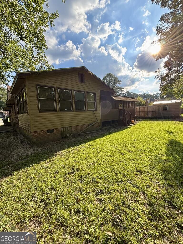 2817 King Street Property Photo 6