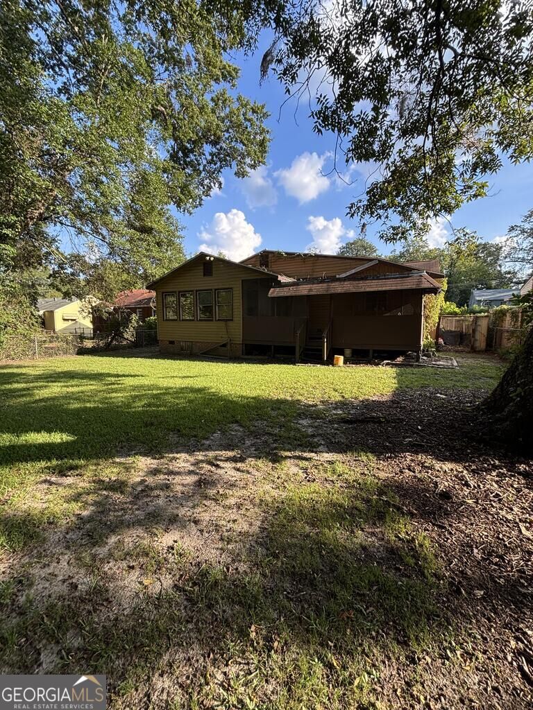 2817 King Street Property Photo 7