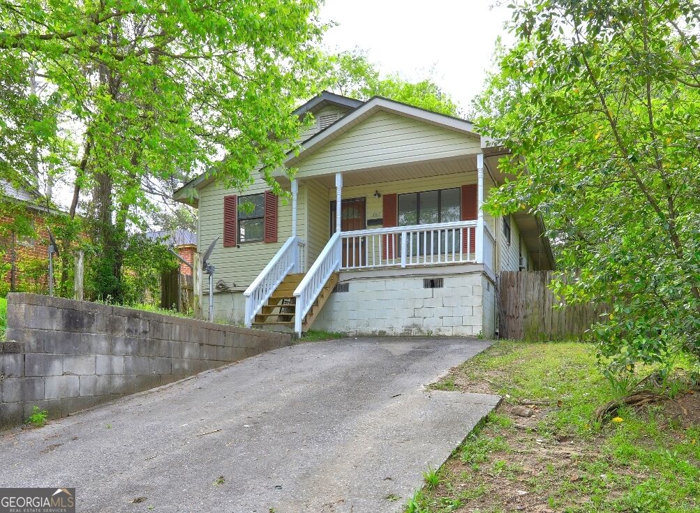 487 Cowan Street Property Photo 1