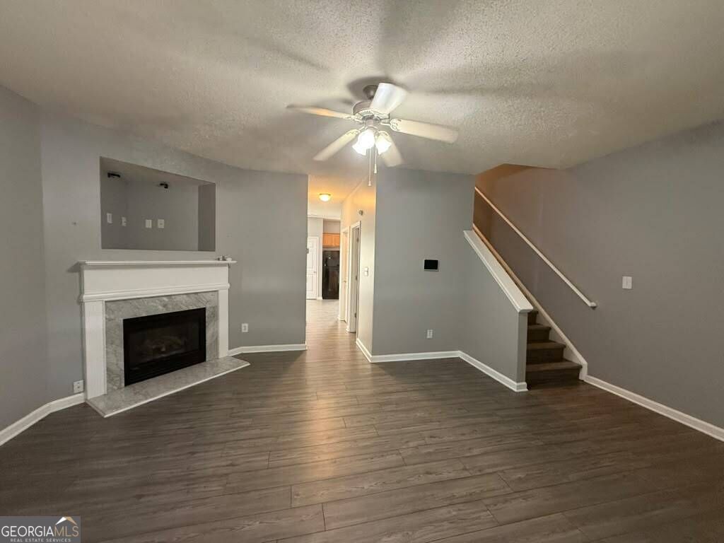 1759 Glen View Way Property Photo 1