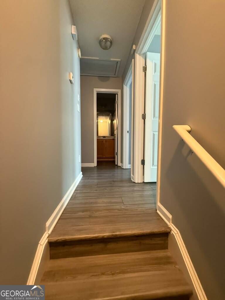 1759 Glen View Way Property Photo 11