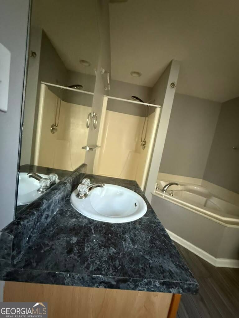 1759 Glen View Way Property Photo 16