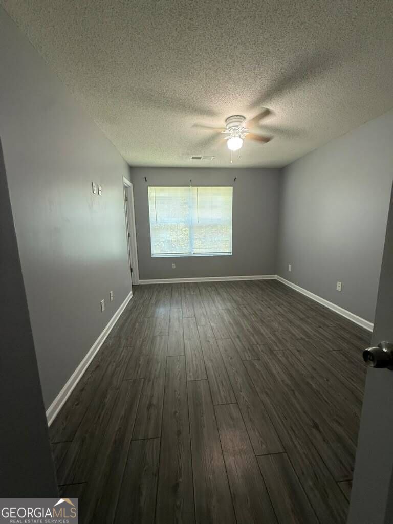 1759 Glen View Way Property Photo 19