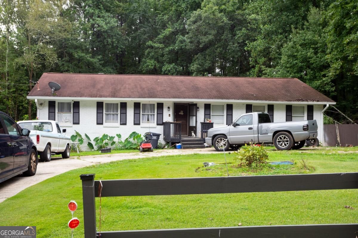 1535 Flat Shoals Road Sw Property Photo 1