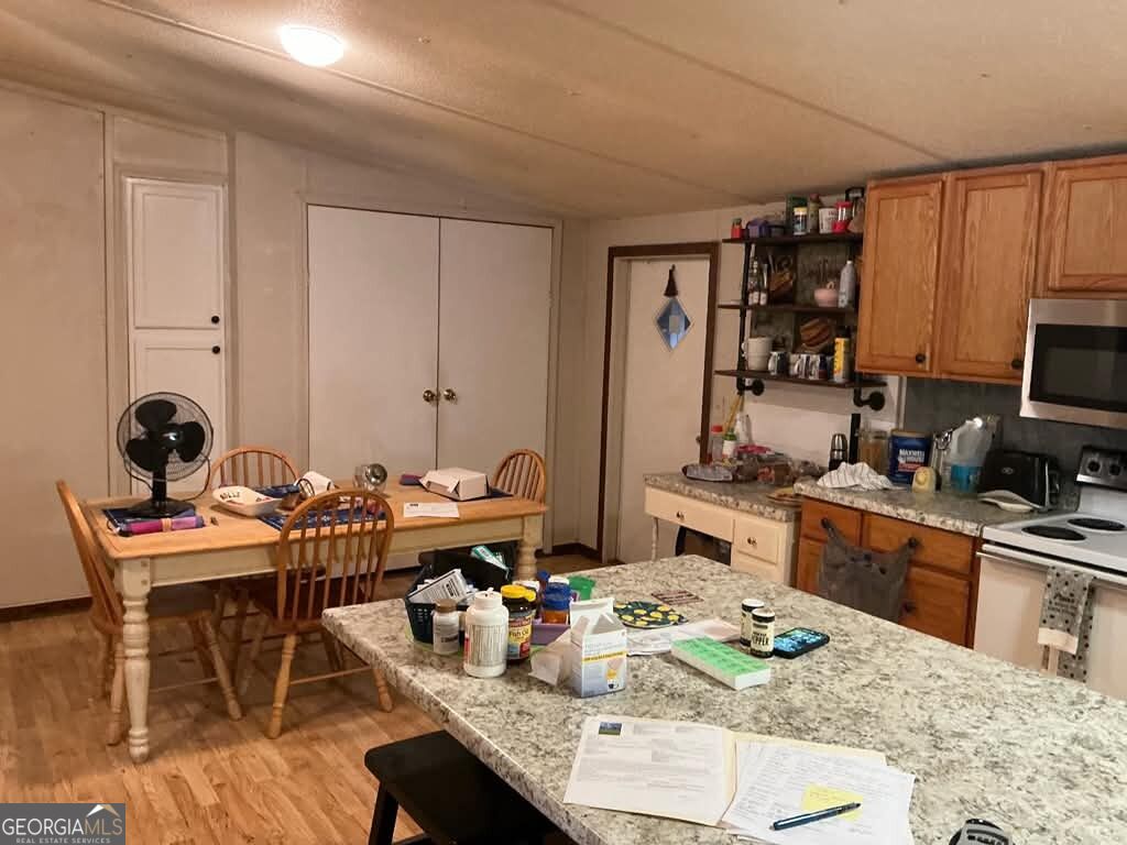 27 Cord Property Photo 11