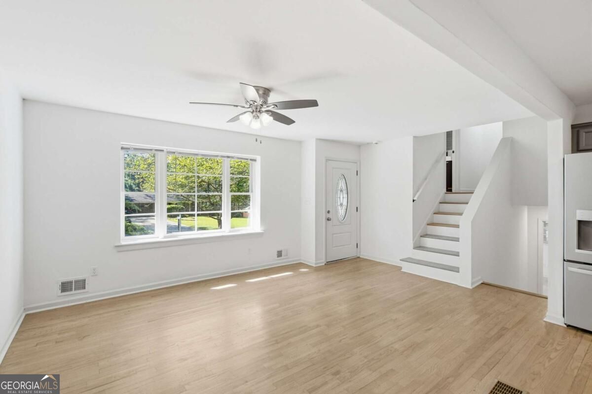 3650 Sheffield Place Property Photo 4