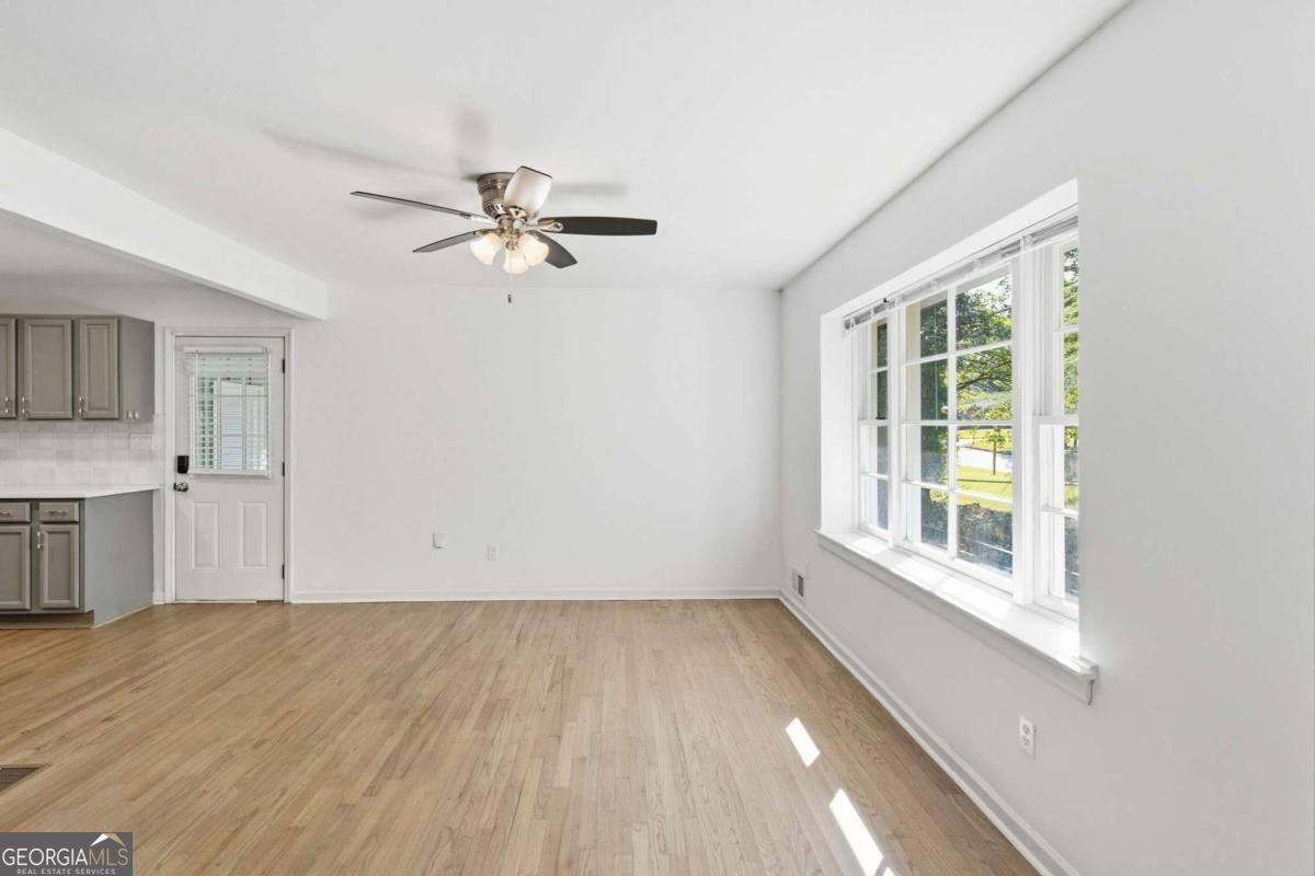 3650 Sheffield Place Property Photo 7
