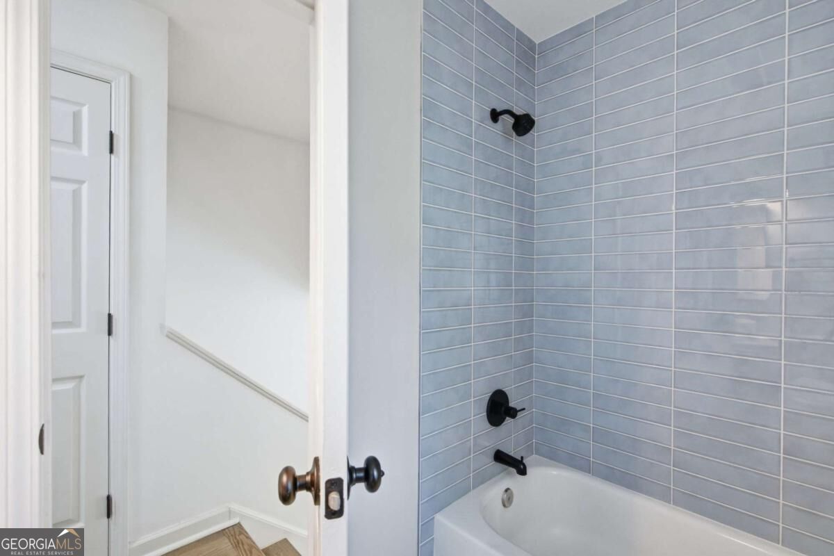 3650 Sheffield Place Property Photo 18