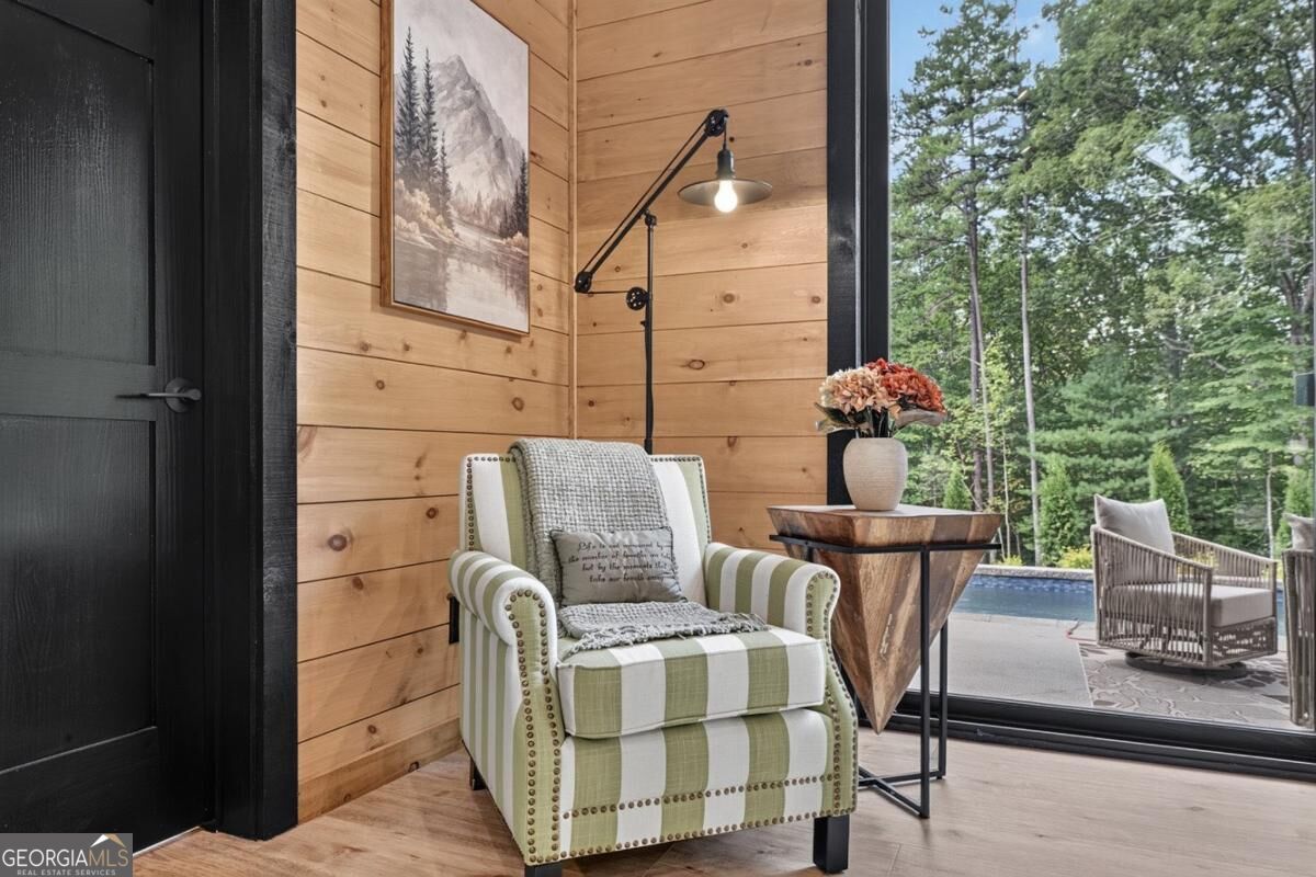 221 Whippoorwill Walk Road # 7 Property Photo 17