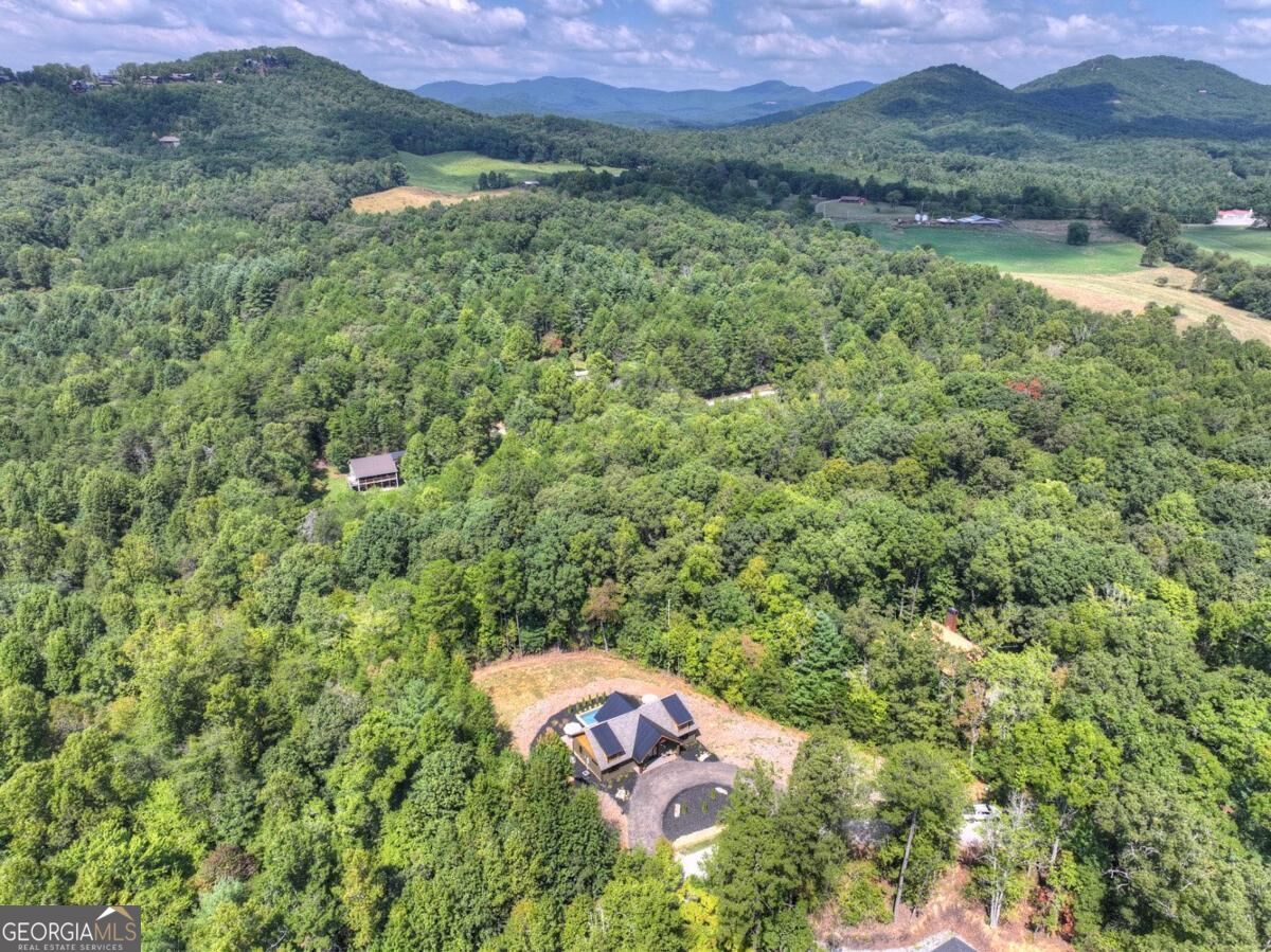 221 Whippoorwill Walk Road # 7 Property Photo 35