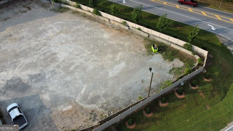 100 E Luke Road Property Photo 5