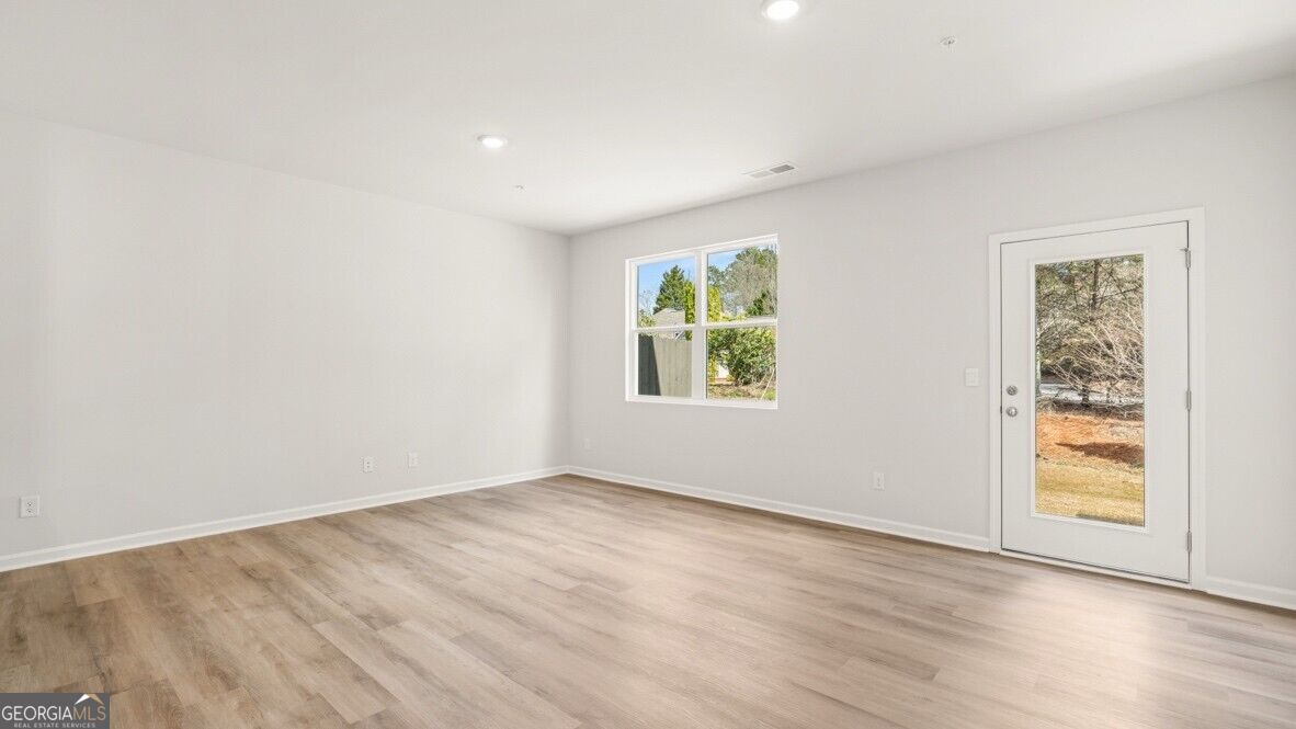 6024 Skylar Drive Property Photo 12