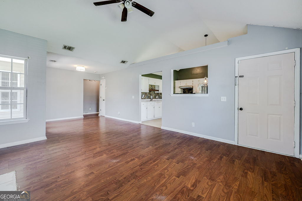 123 Berwick Lakes Boulevard Property Photo 4