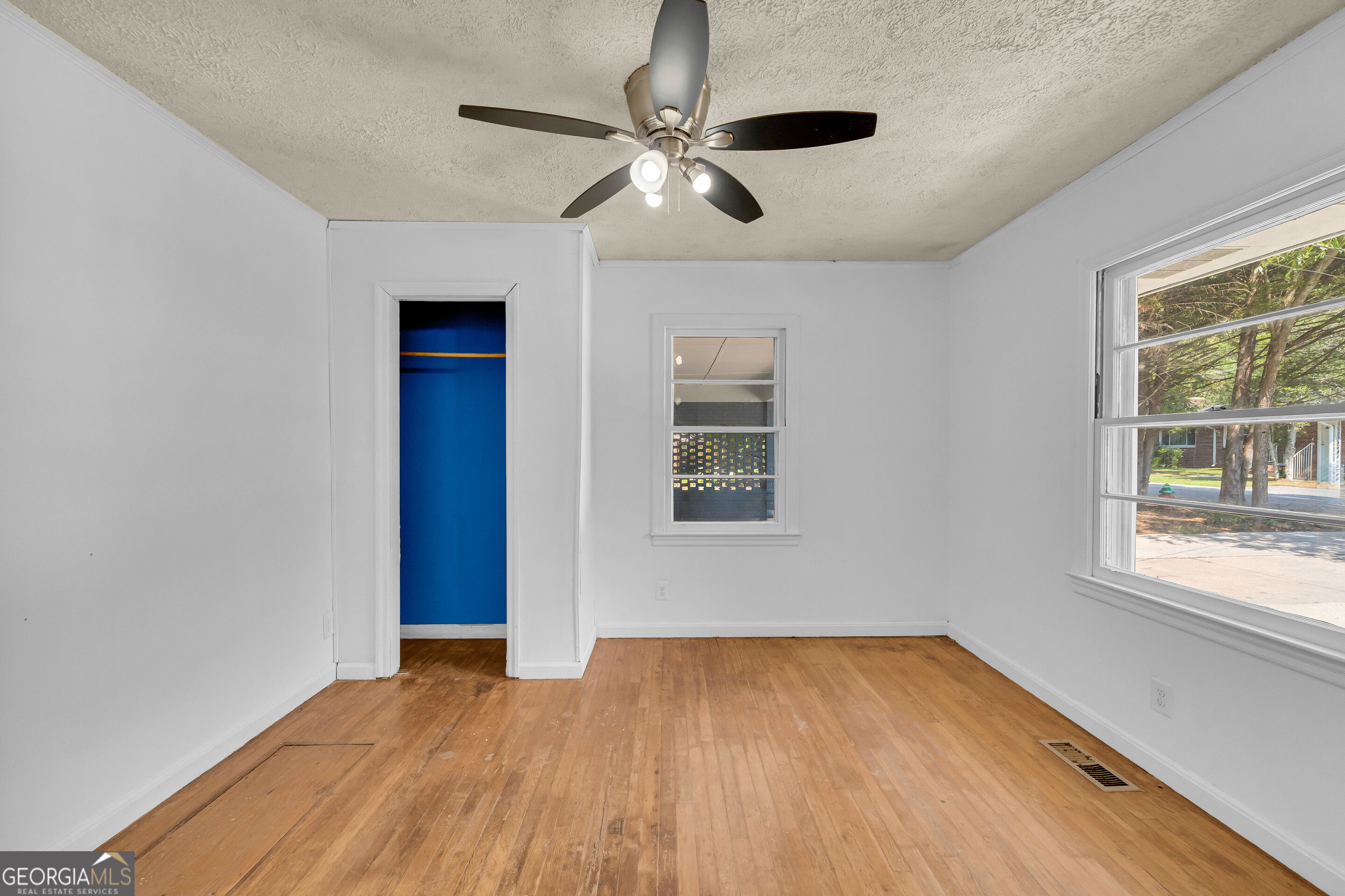 312 Hilltop Lane Property Photo 10