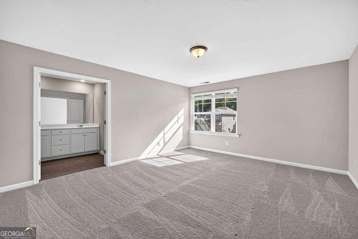 323 Golden Eagle Parkway Property Photo 4