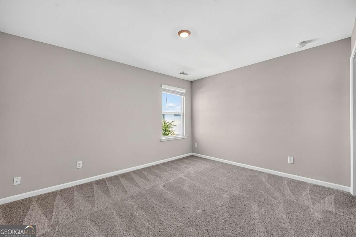 323 Golden Eagle Parkway Property Photo 20