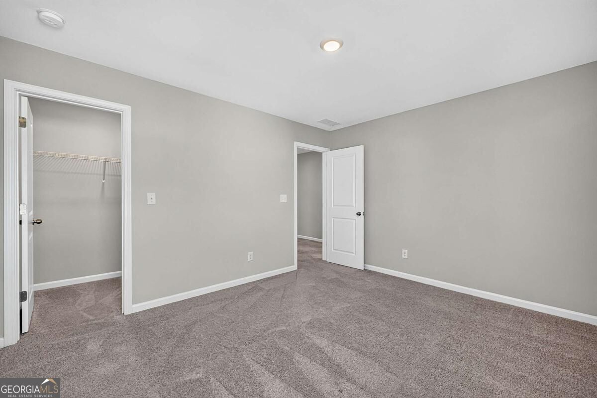 323 Golden Eagle Parkway Property Photo 21
