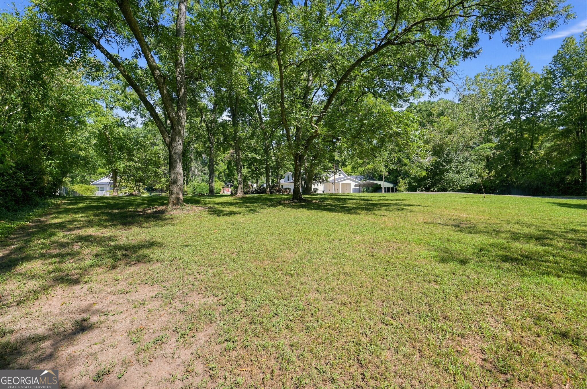 134 E 5th Street Property Photo 11