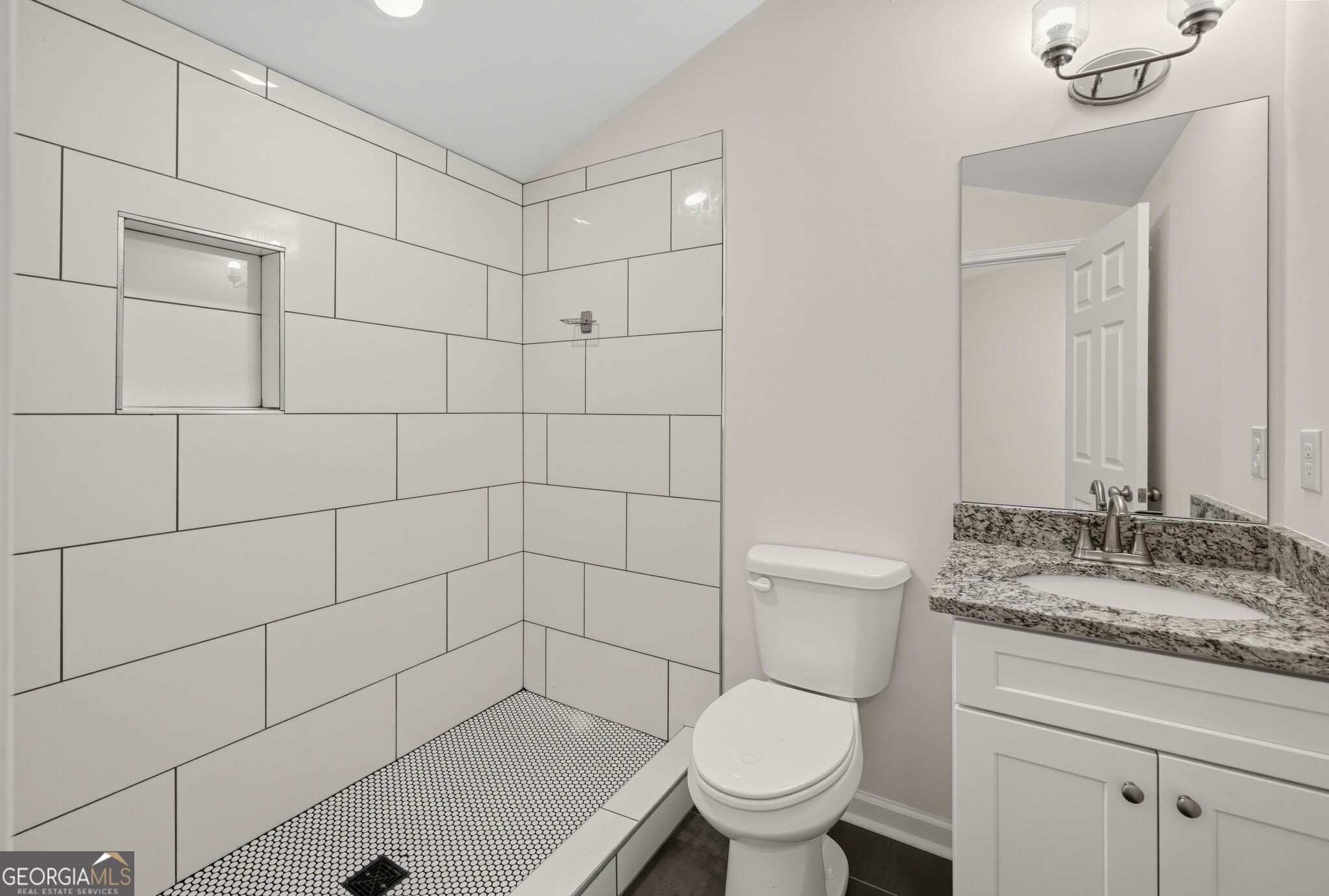 134 E 5th Street Property Photo 36