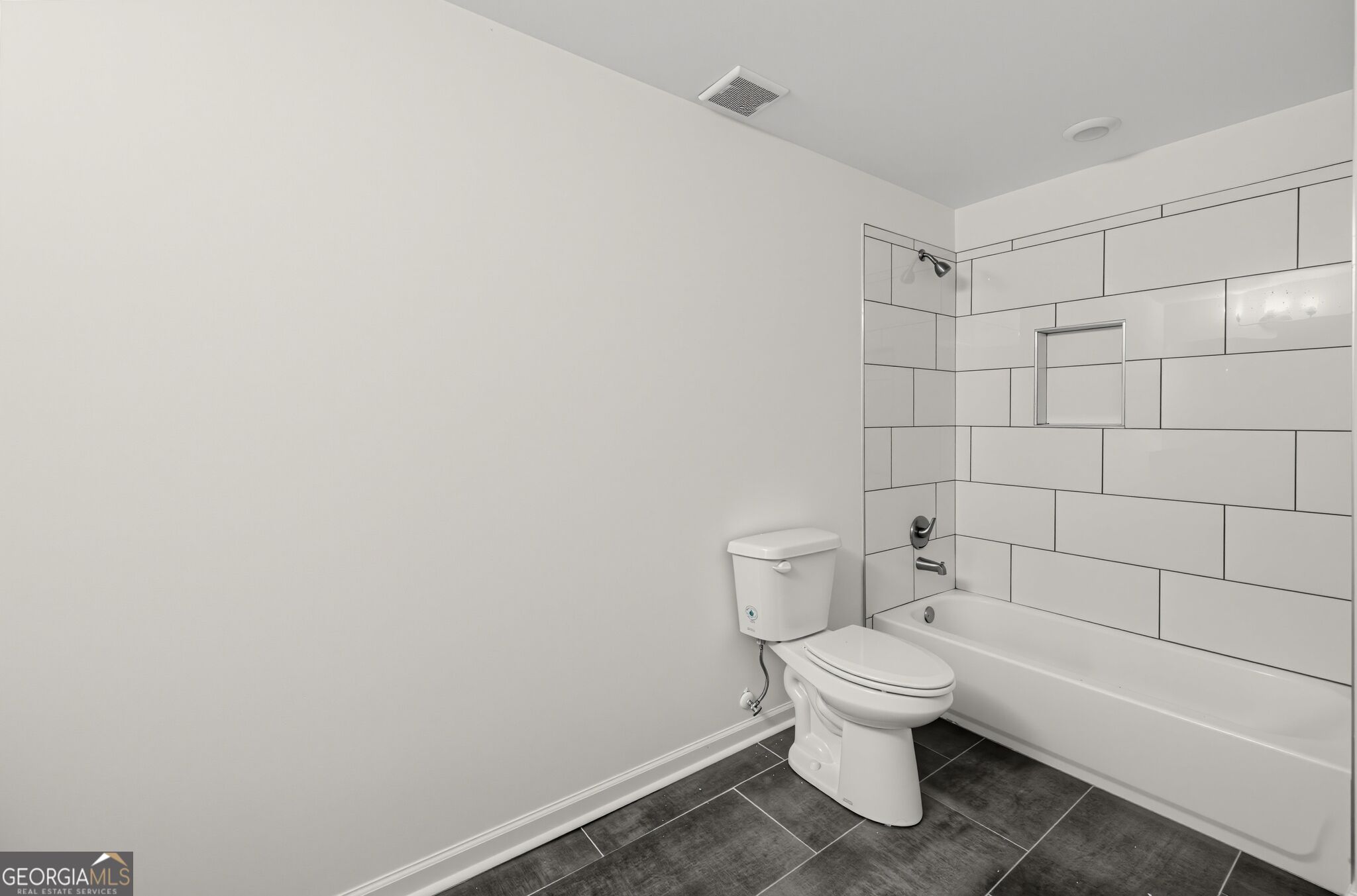 134 E 5th Street Property Photo 40