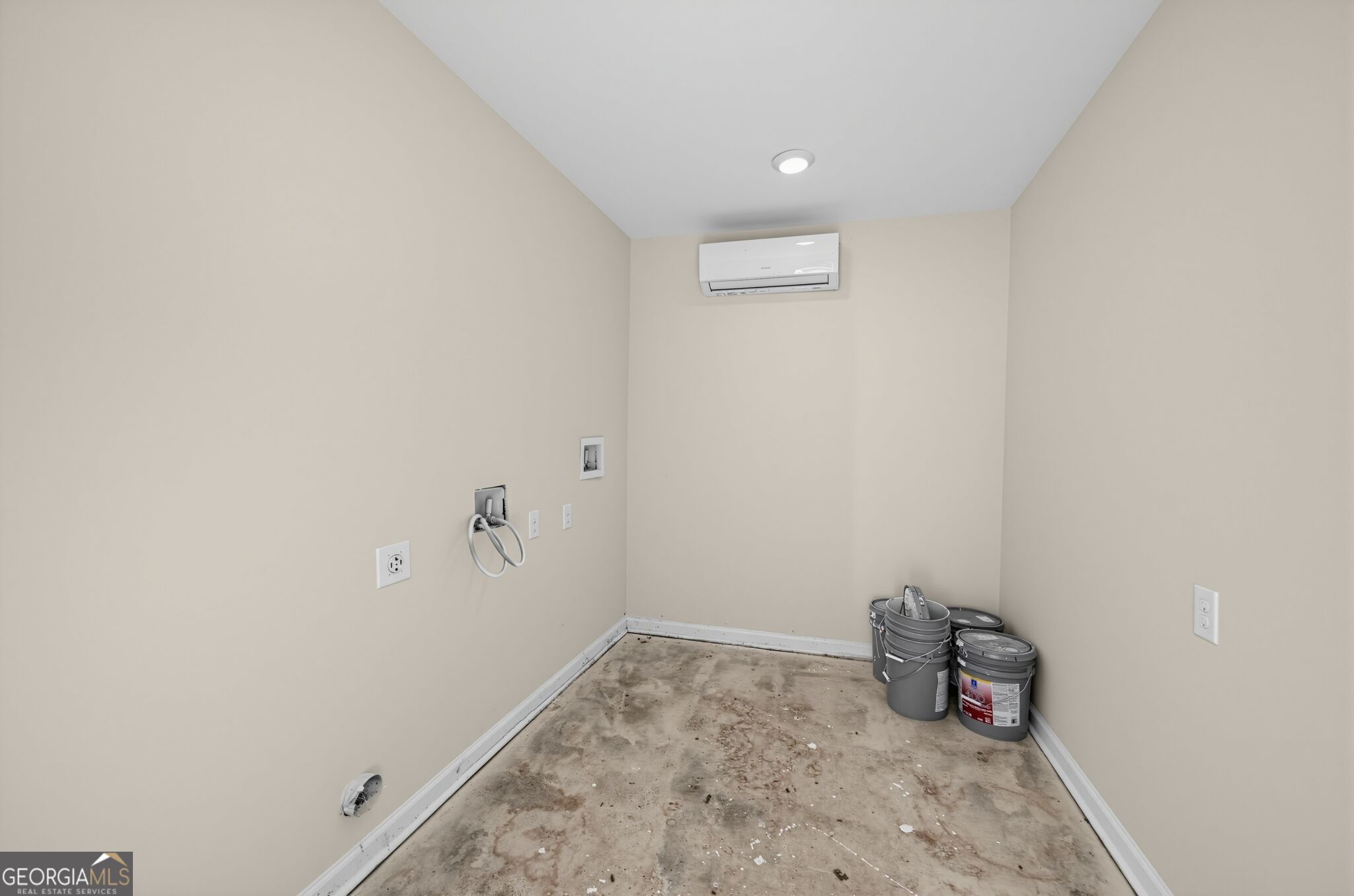 134 E 5th Street Property Photo 41