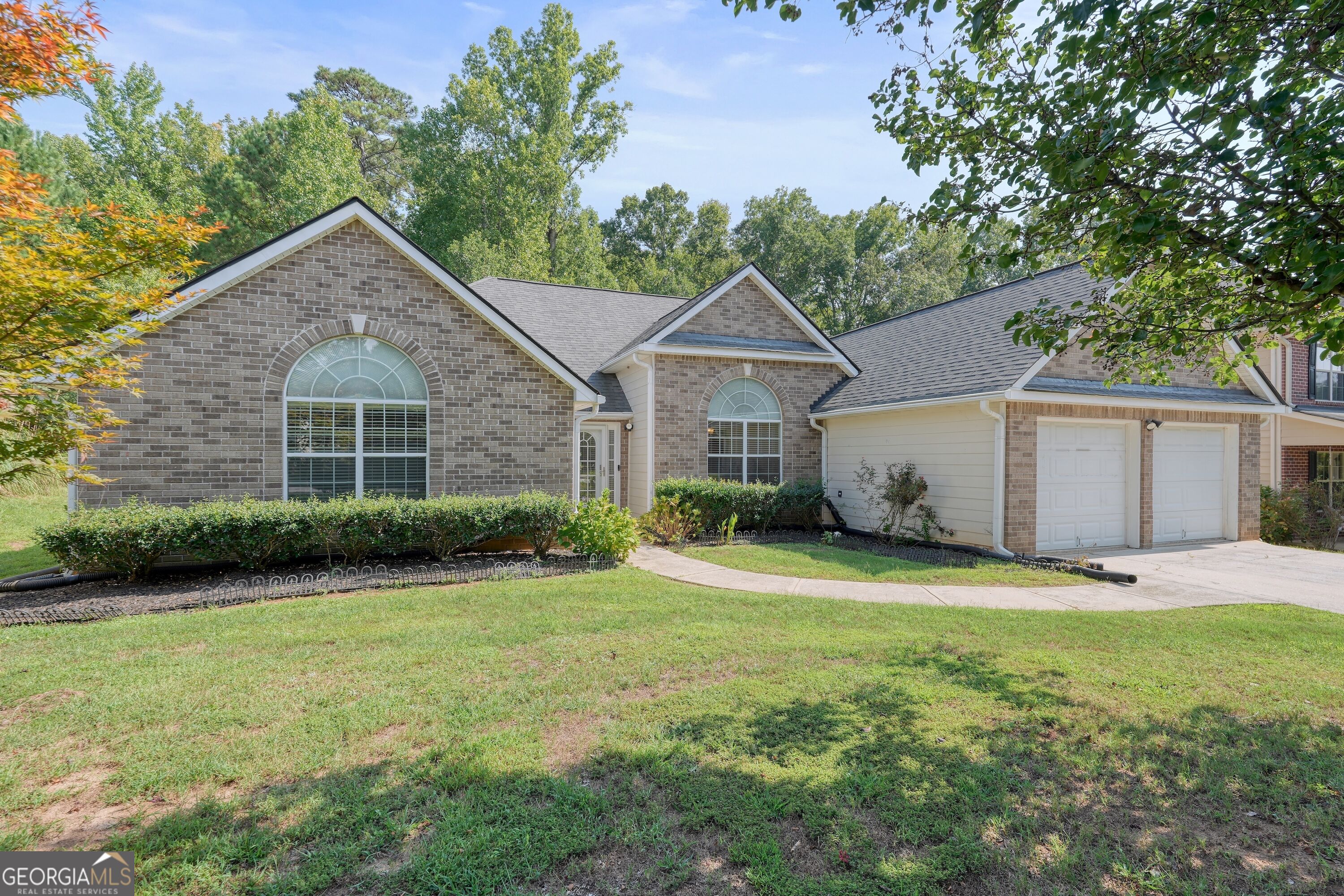 4177 Defoors Farm Drive Property Photo 3