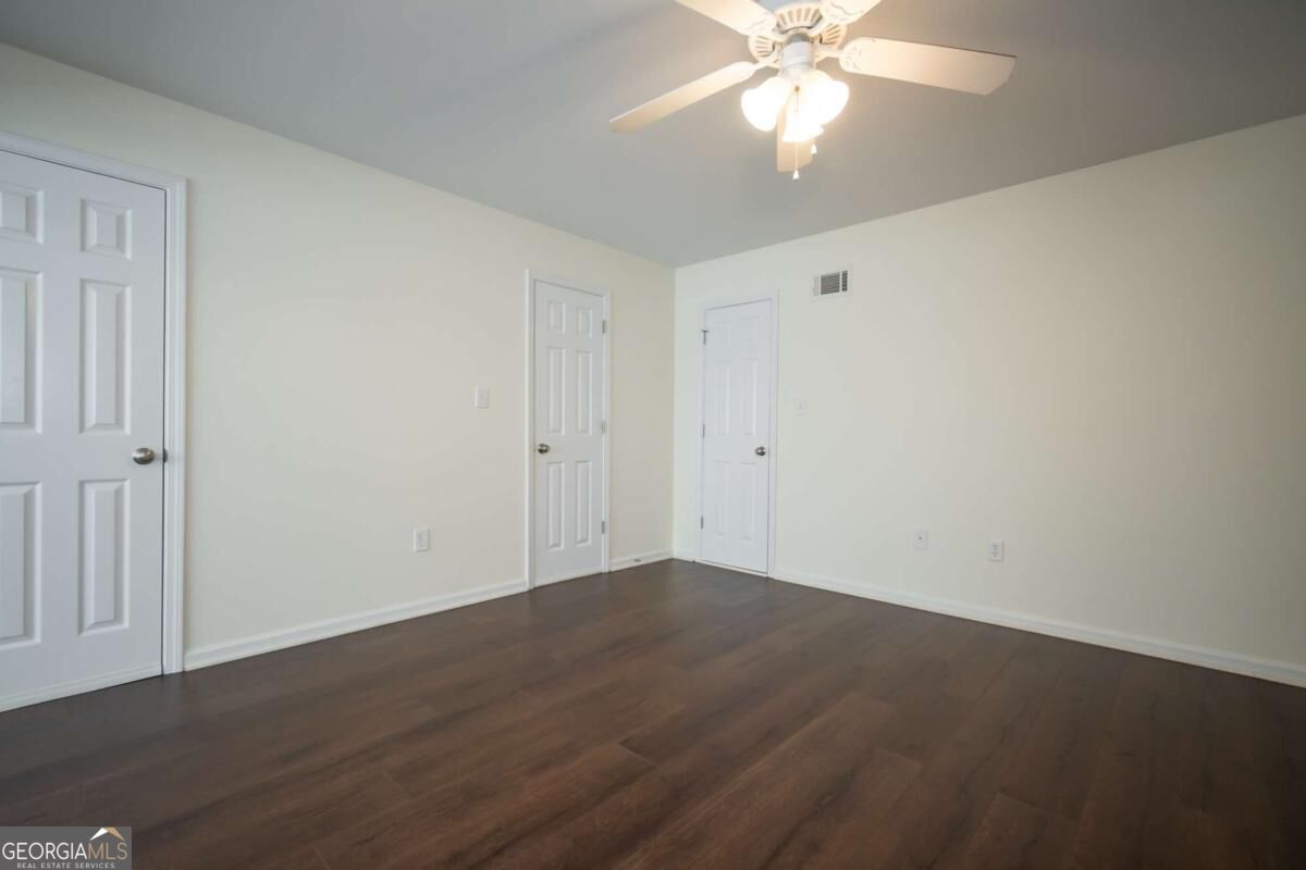1340 Brighton Lane Property Photo 19
