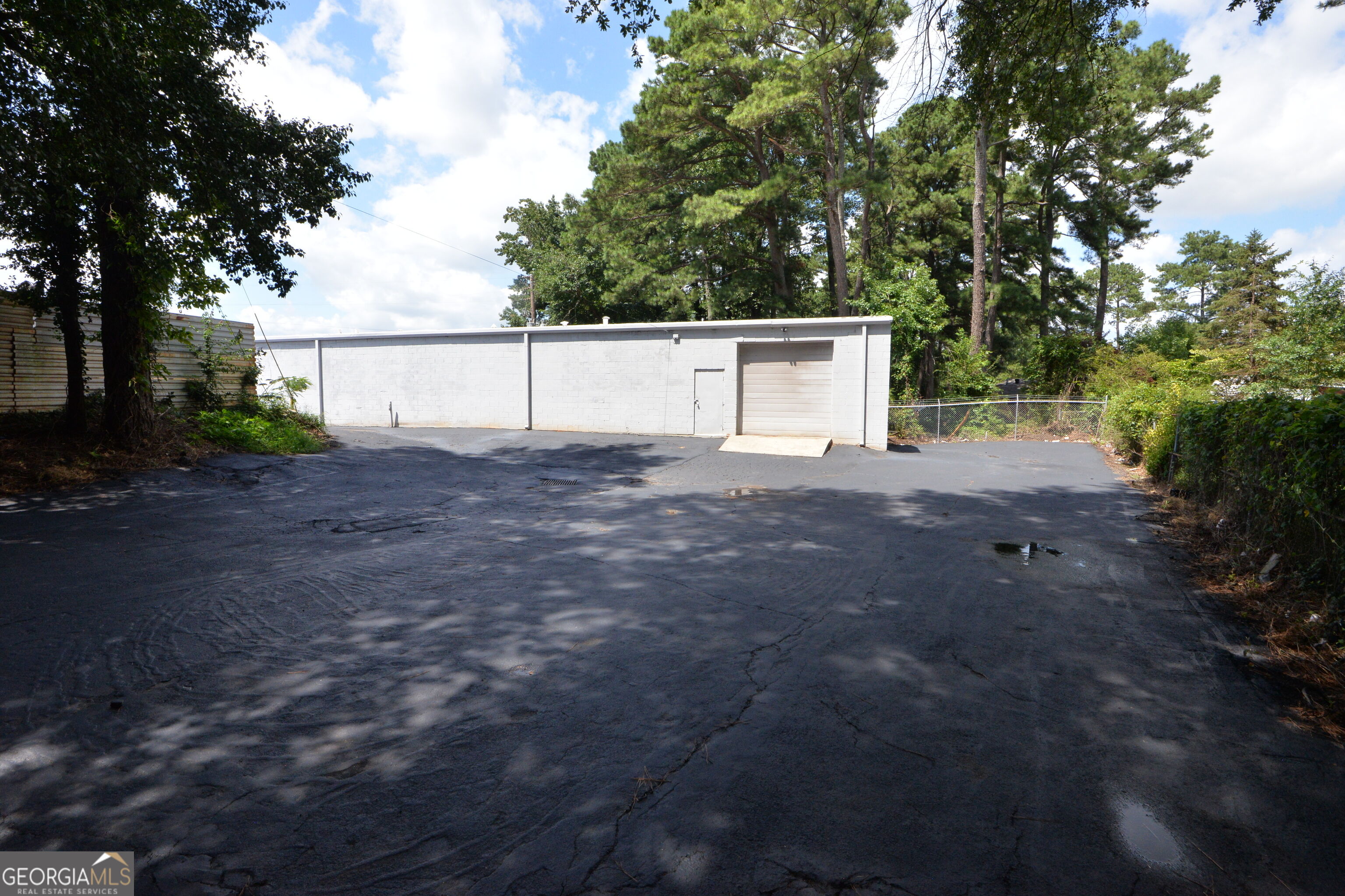 4652 Jonesboro Road # B Property Photo 3
