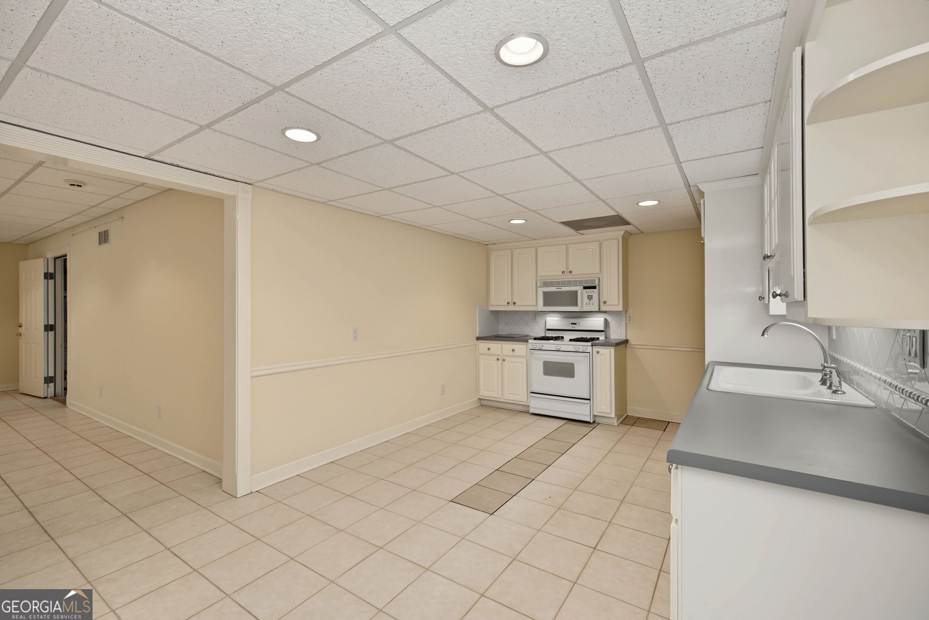 127 Agape Street Property Photo 41