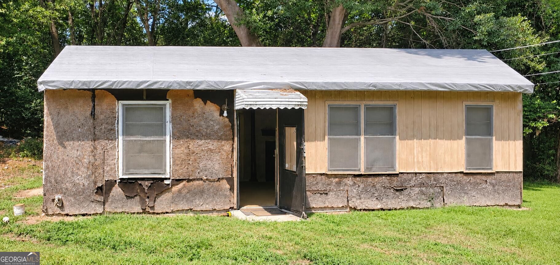 2739 Deeb Drive Property Photo 1
