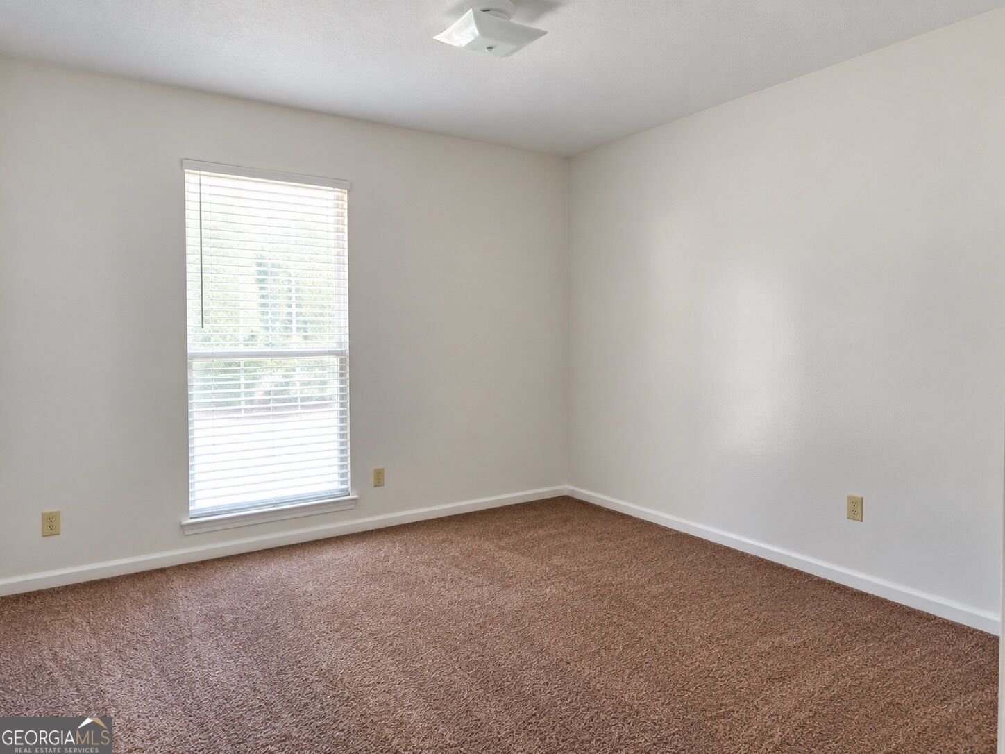 303 Utah Avenue Property Photo 8
