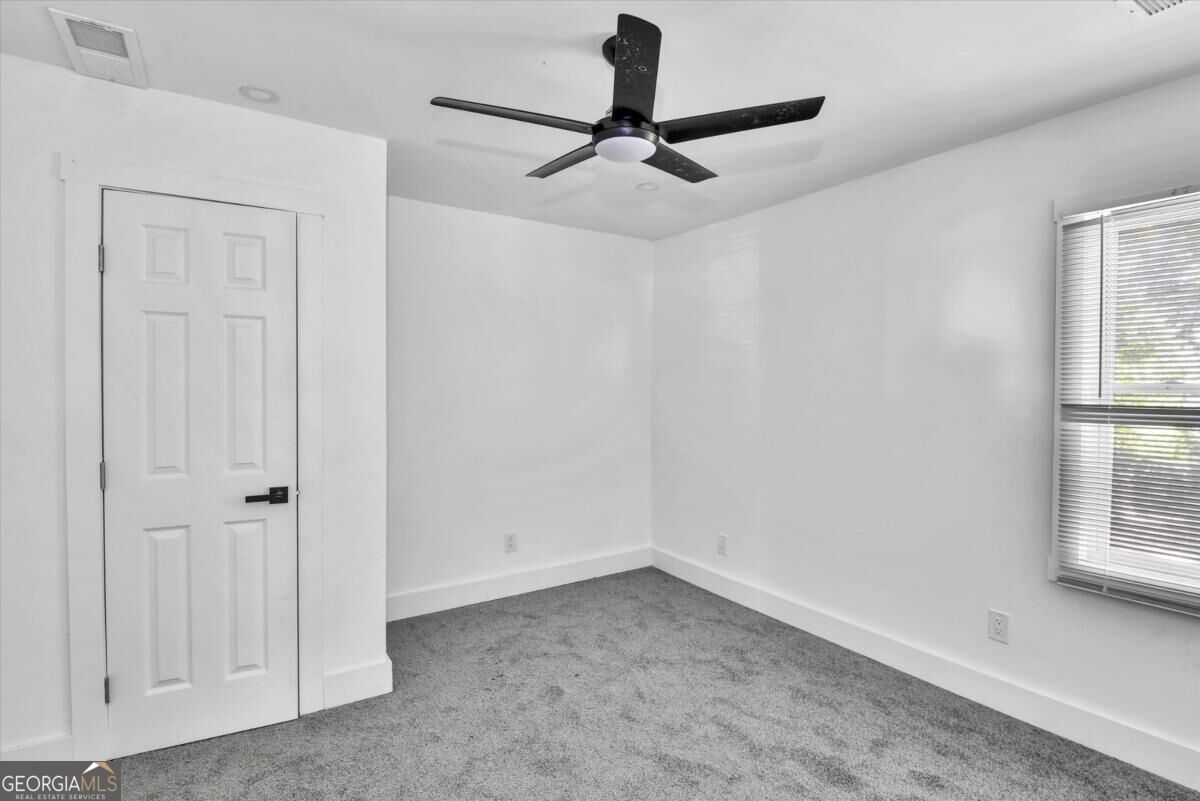 2256 Carey Drive Se Property Photo 11
