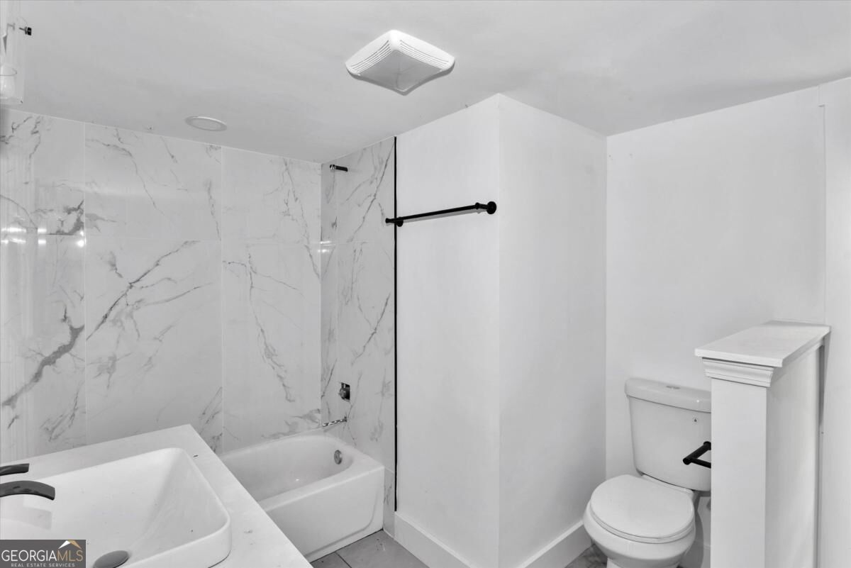 2256 Carey Drive Se Property Photo 23