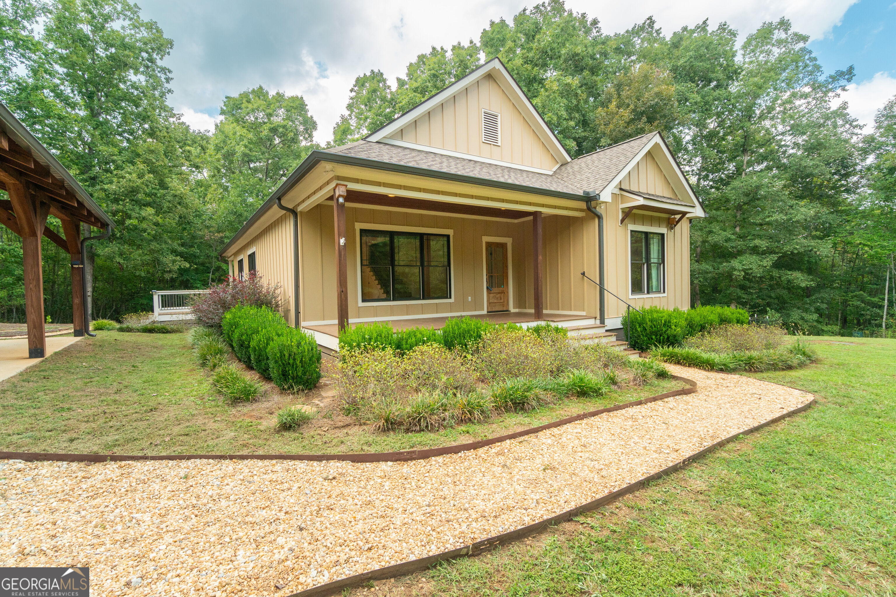 5240 Highway 17 Property Photo 4