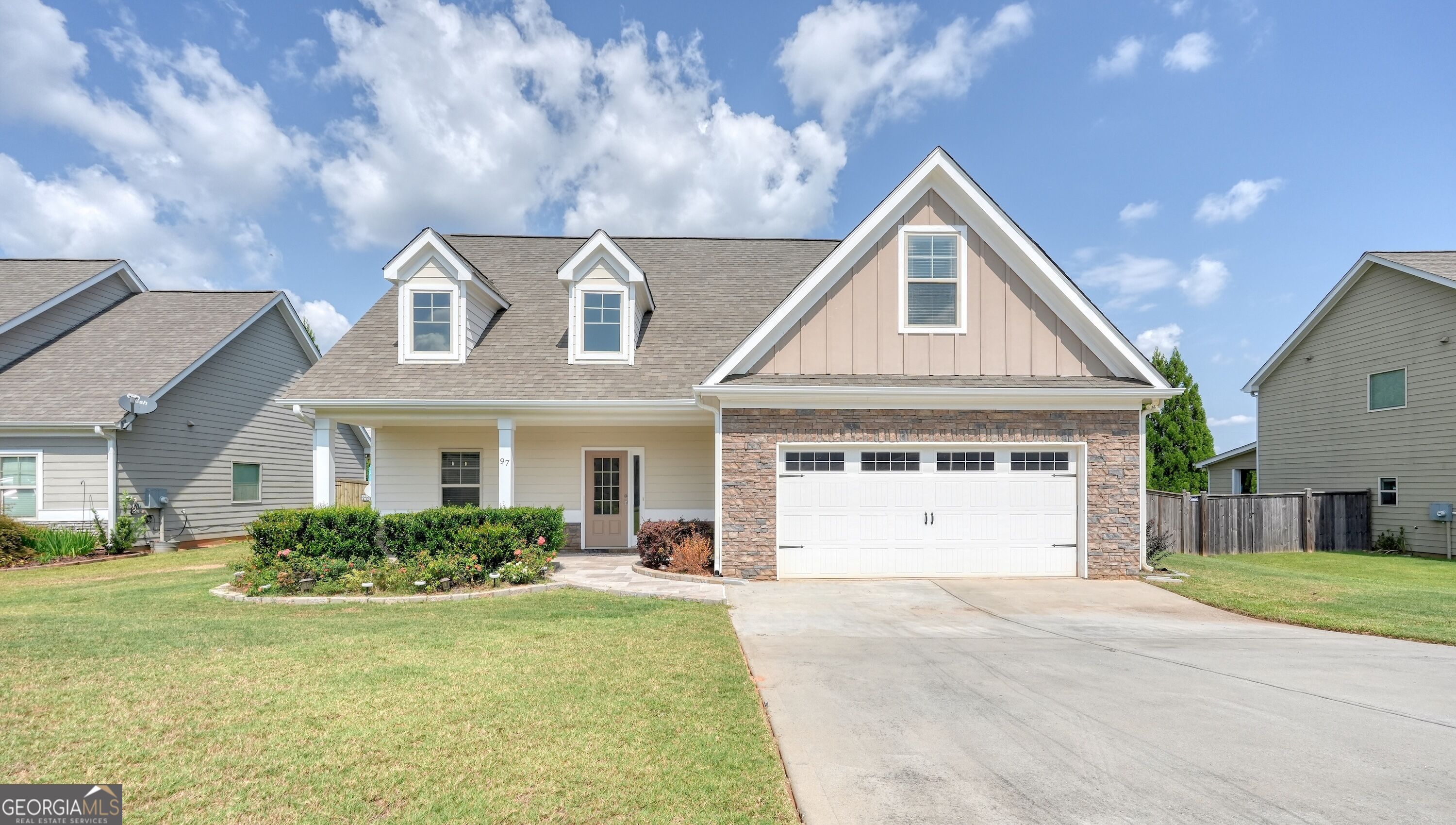 97 Unicoi Way Property Photo 1