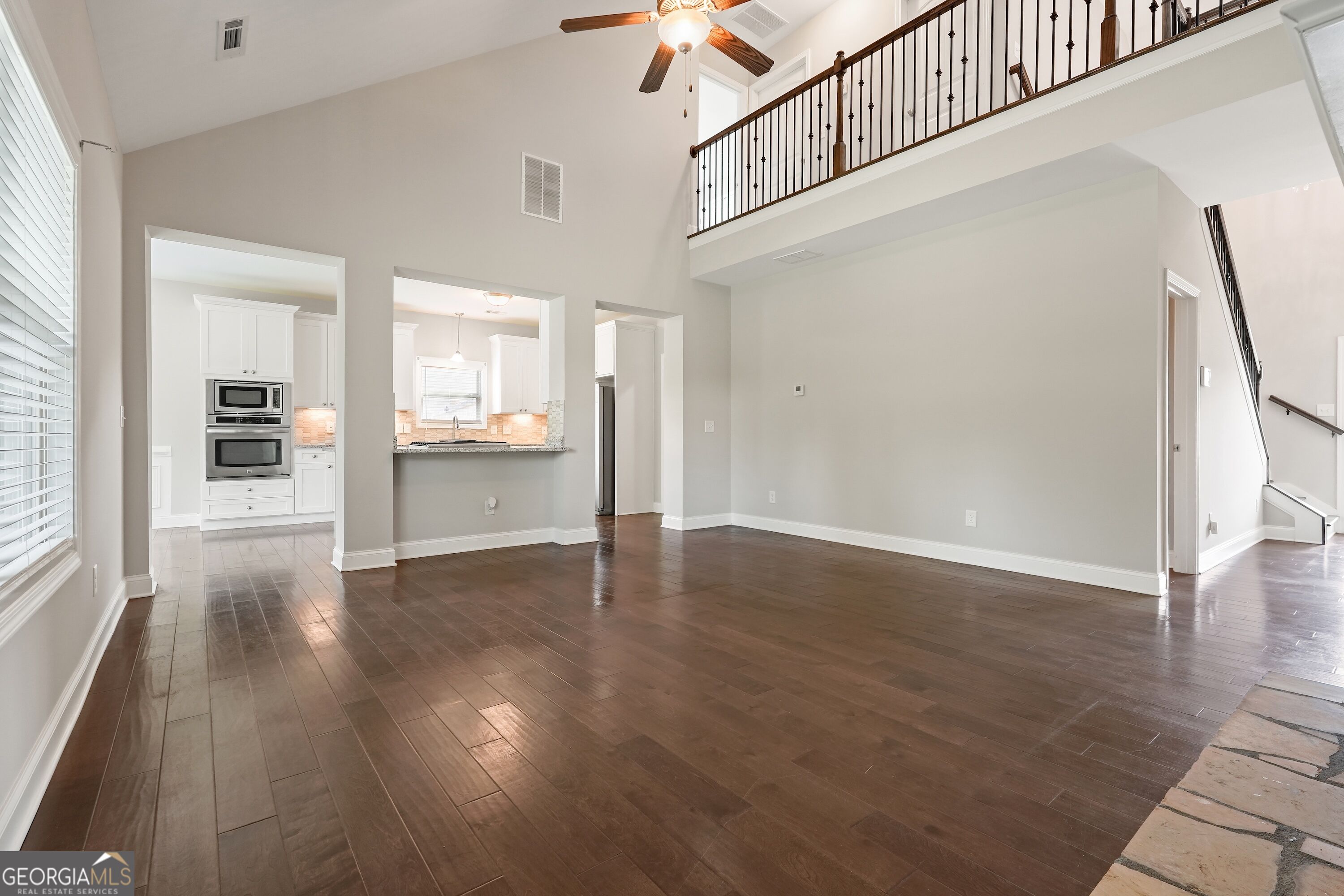 97 Unicoi Way Property Photo 6