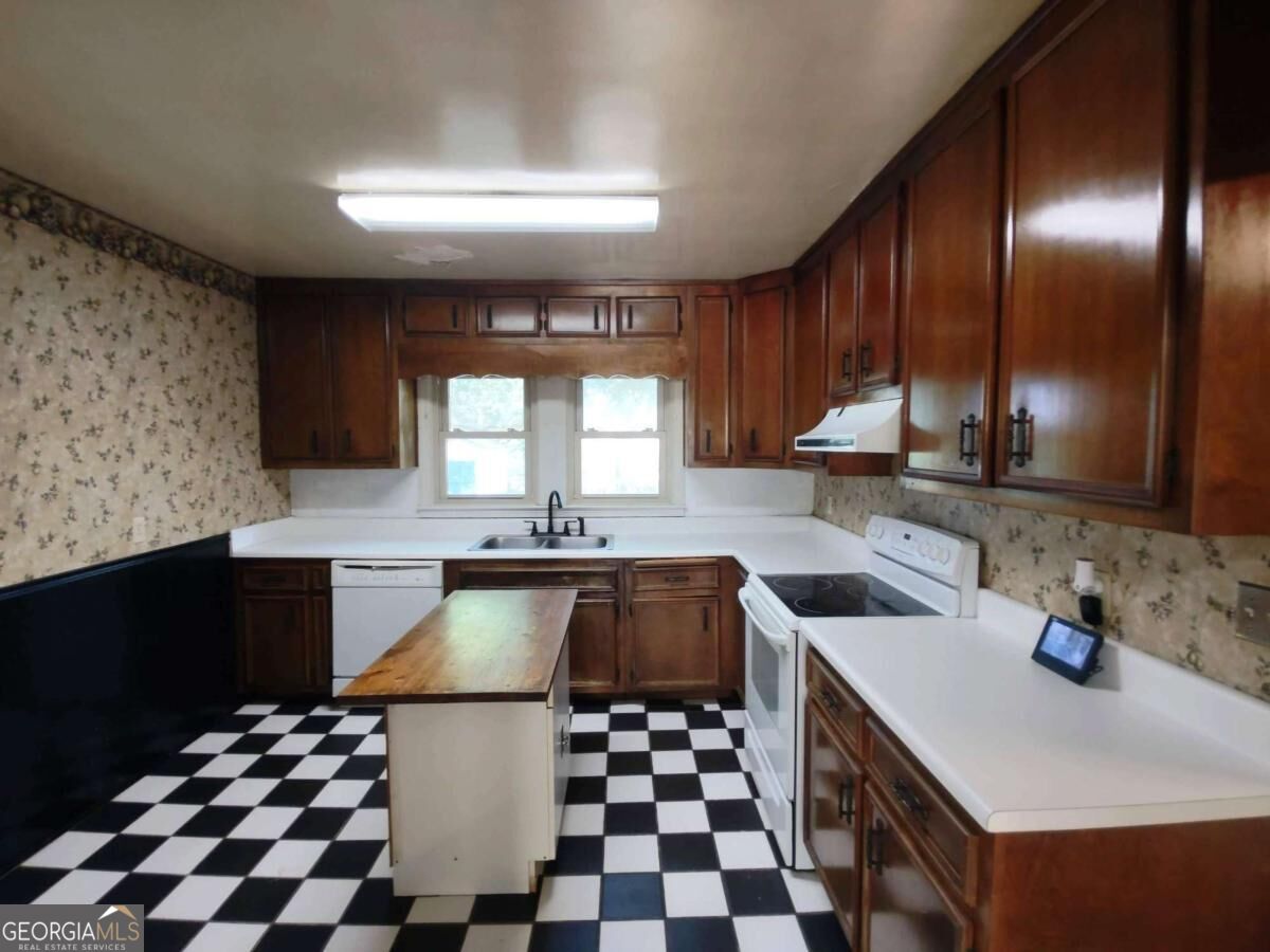 115 Harrison Road Nw Property Photo 6