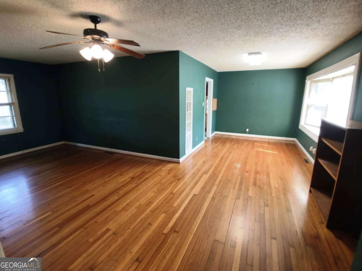 115 Harrison Road Nw Property Photo 8