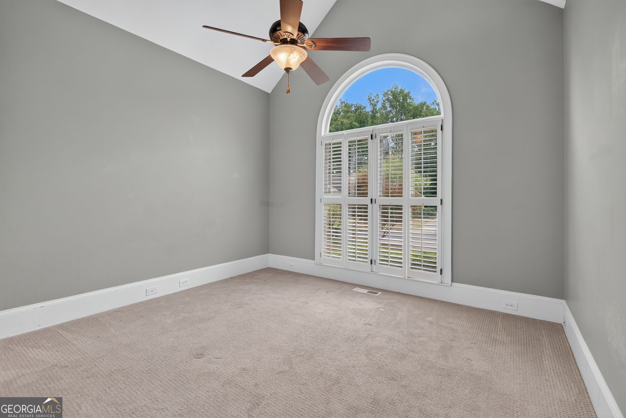 403 Magnolia Court Property Photo 8