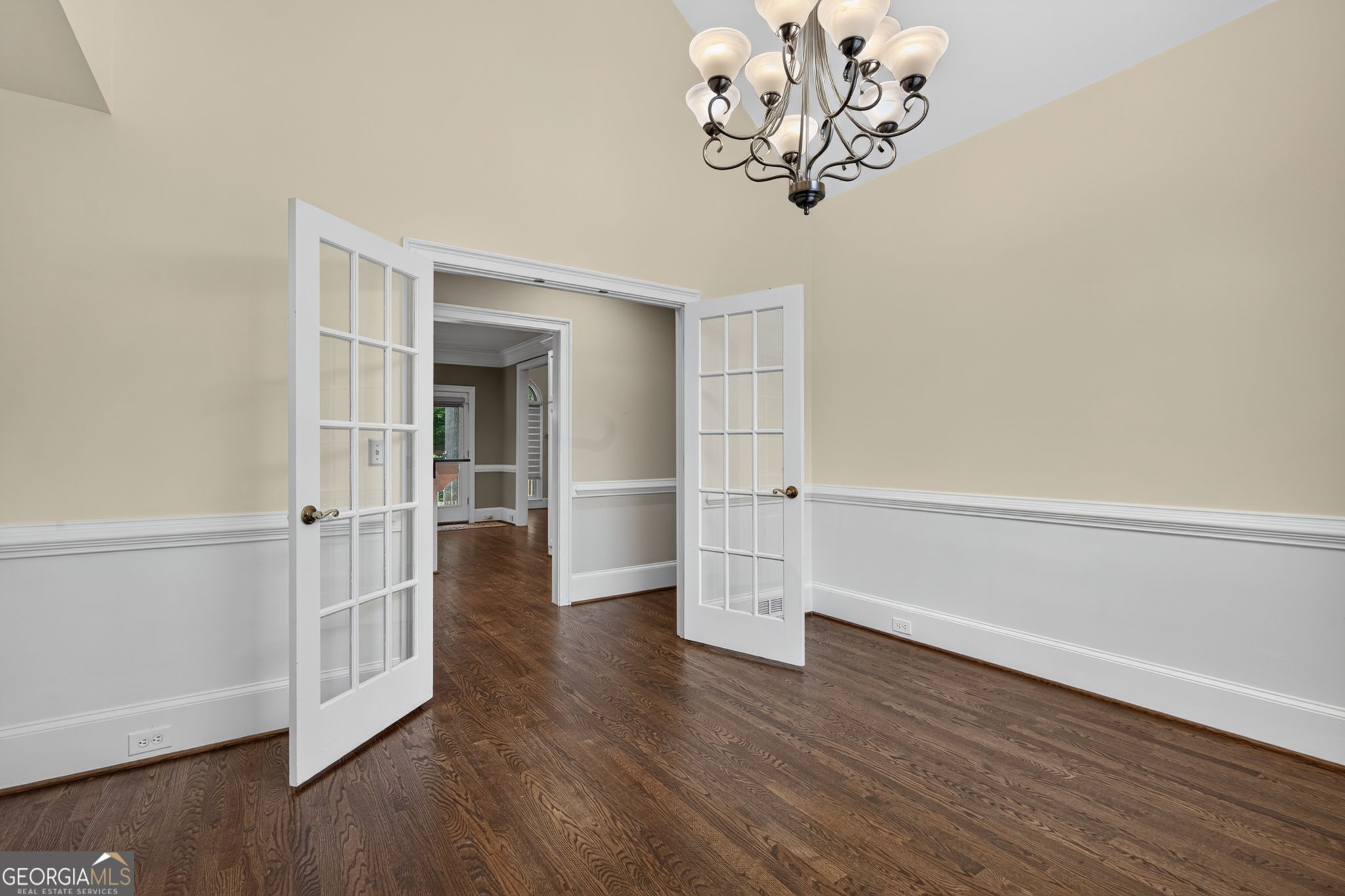 403 Magnolia Court Property Photo 13