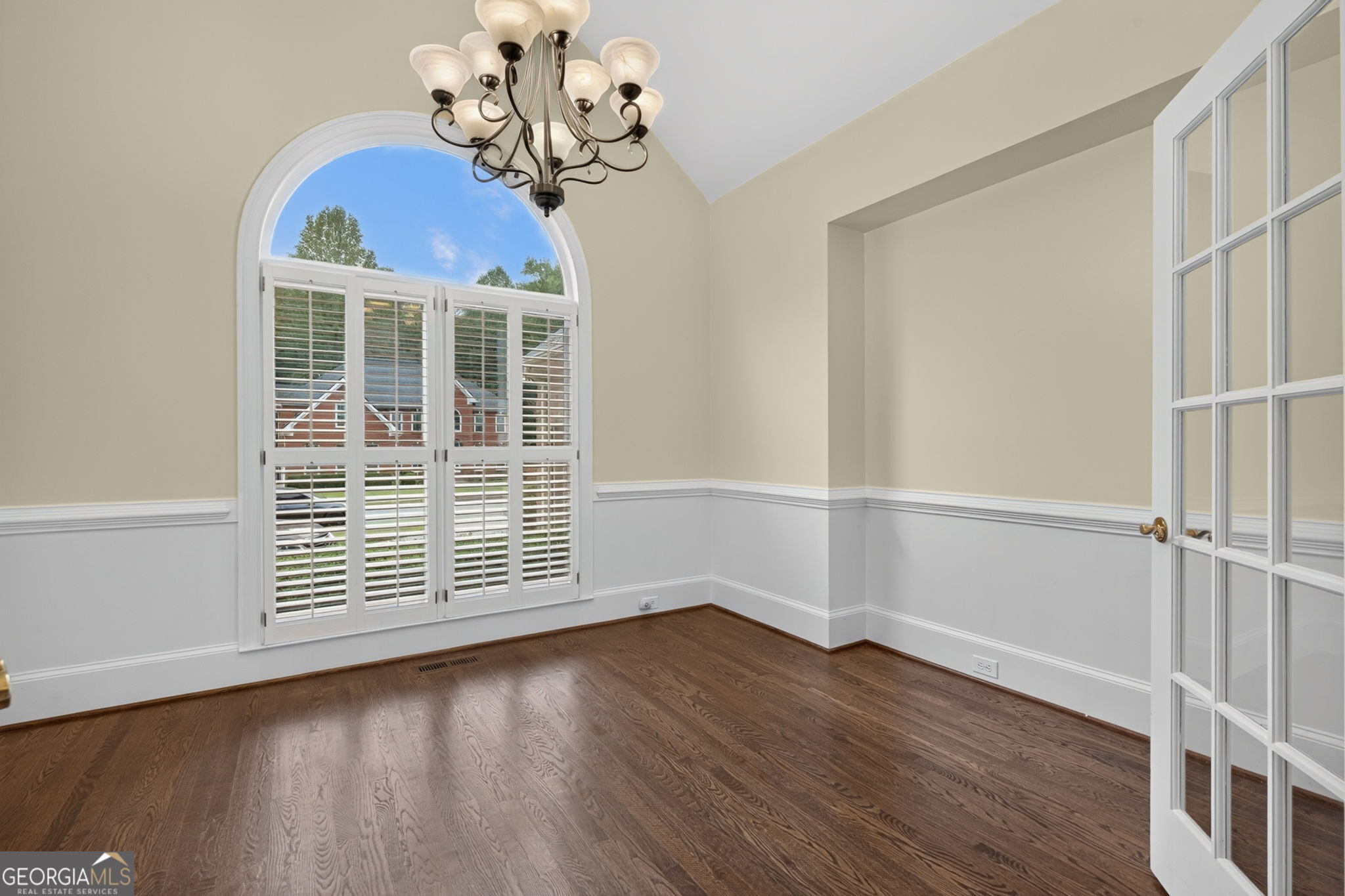 403 Magnolia Court Property Photo 14