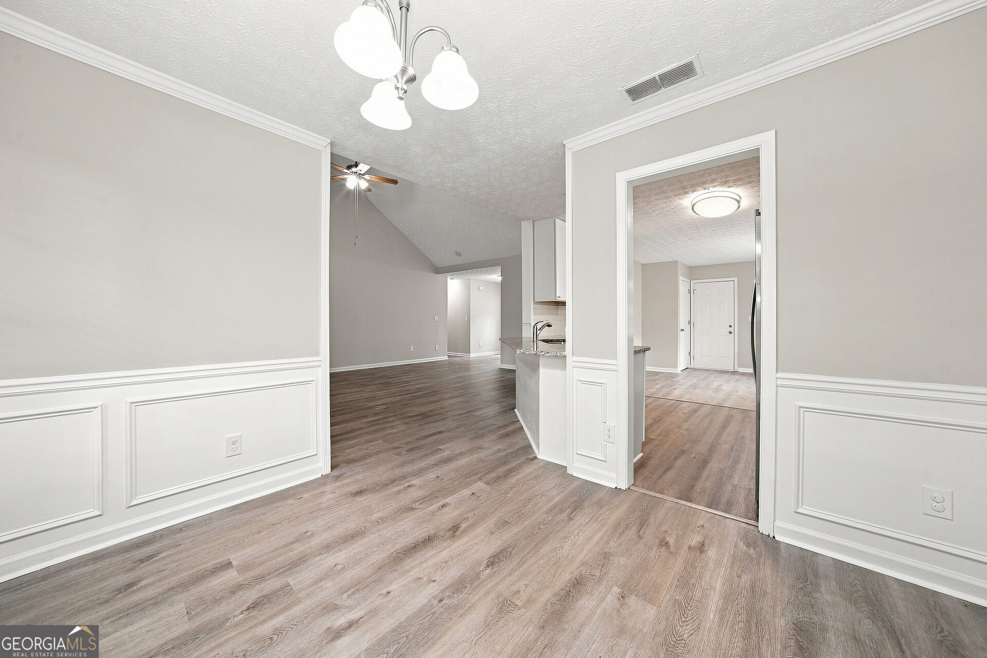 230 Trelawney Circle Property Photo 7