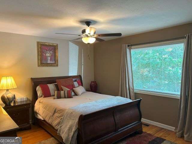 1314 N Cliff Valley Way Ne Property Photo 7
