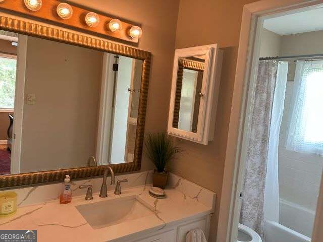 1314 N Cliff Valley Way Ne Property Photo 8