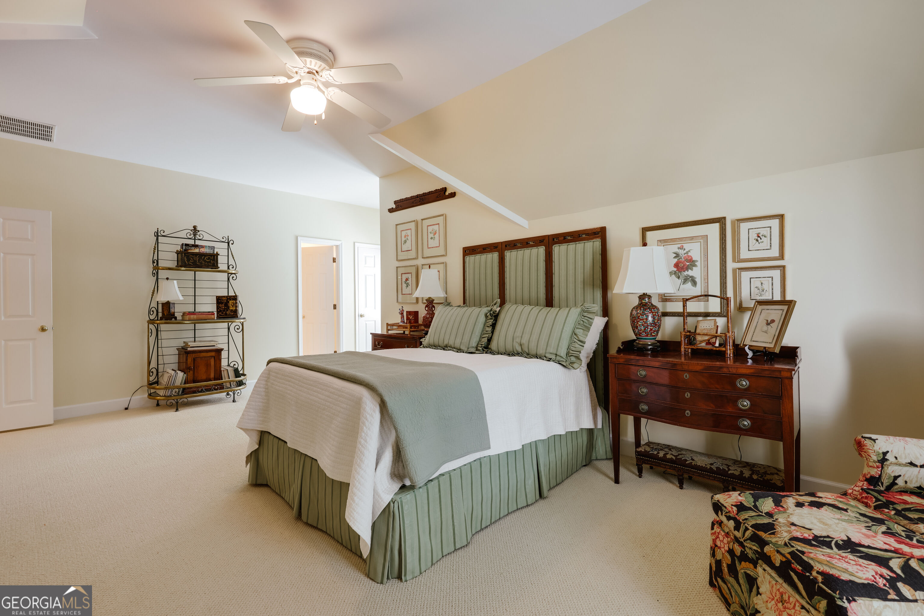 1031 Millers Lake Drive Property Photo 42