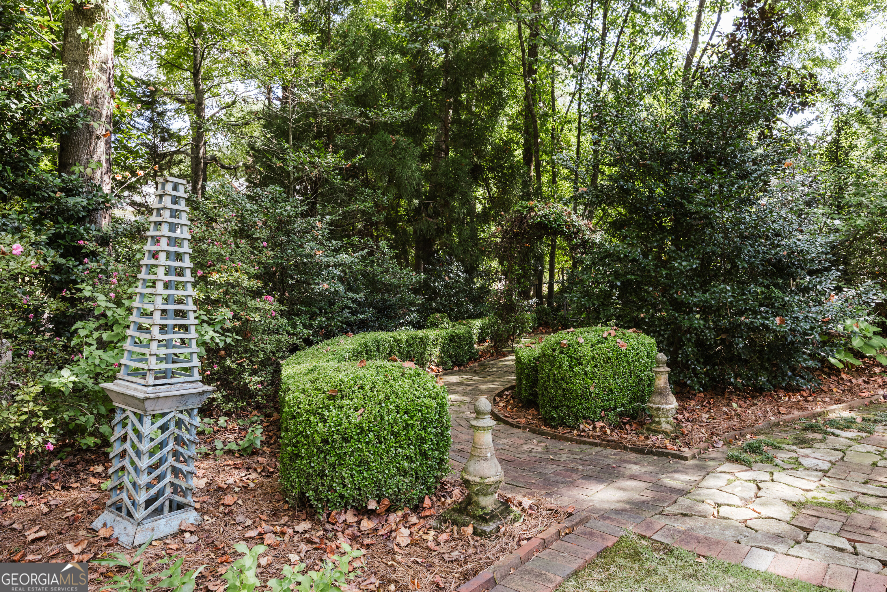 1031 Millers Lake Drive Property Photo 65