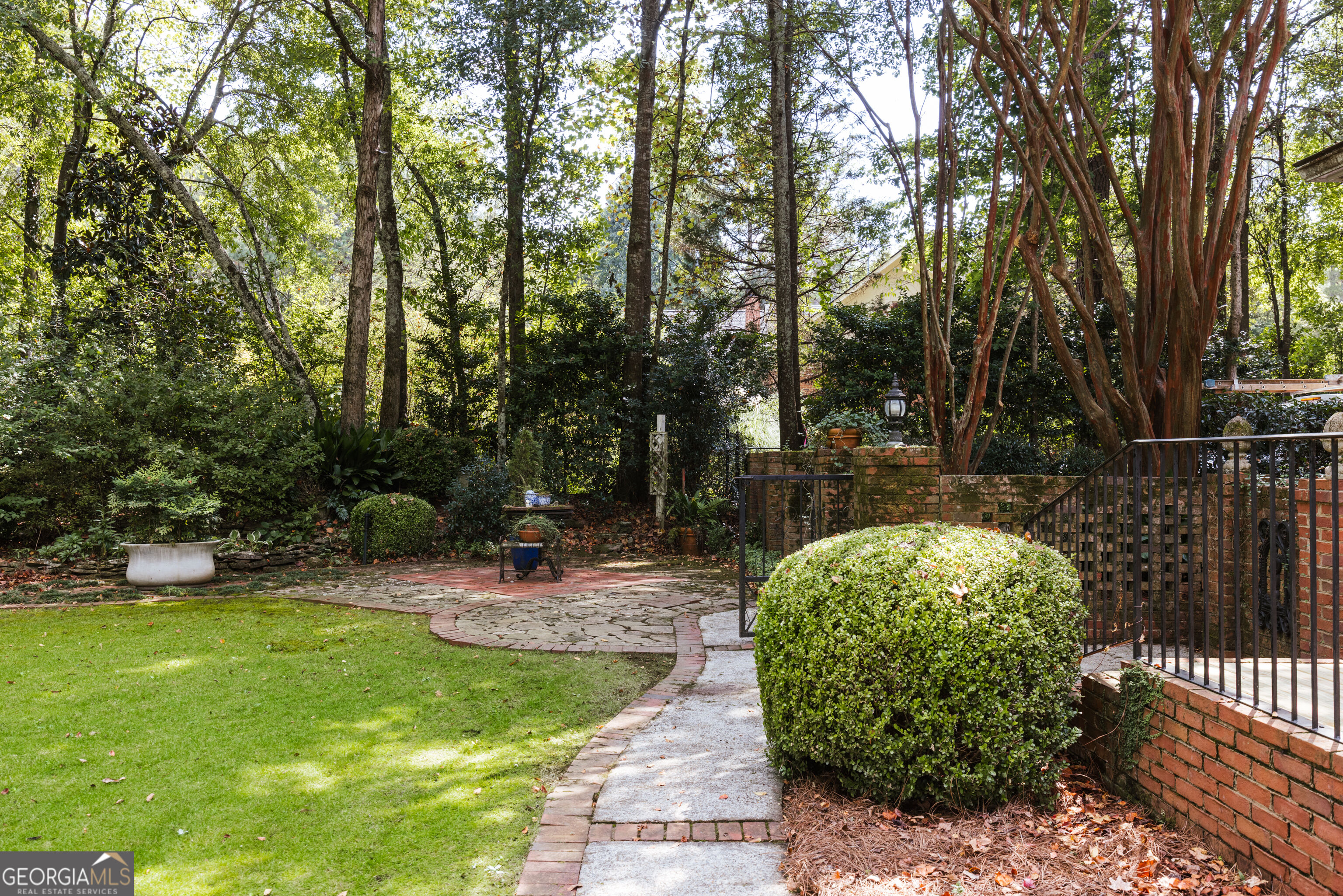 1031 Millers Lake Drive Property Photo 66