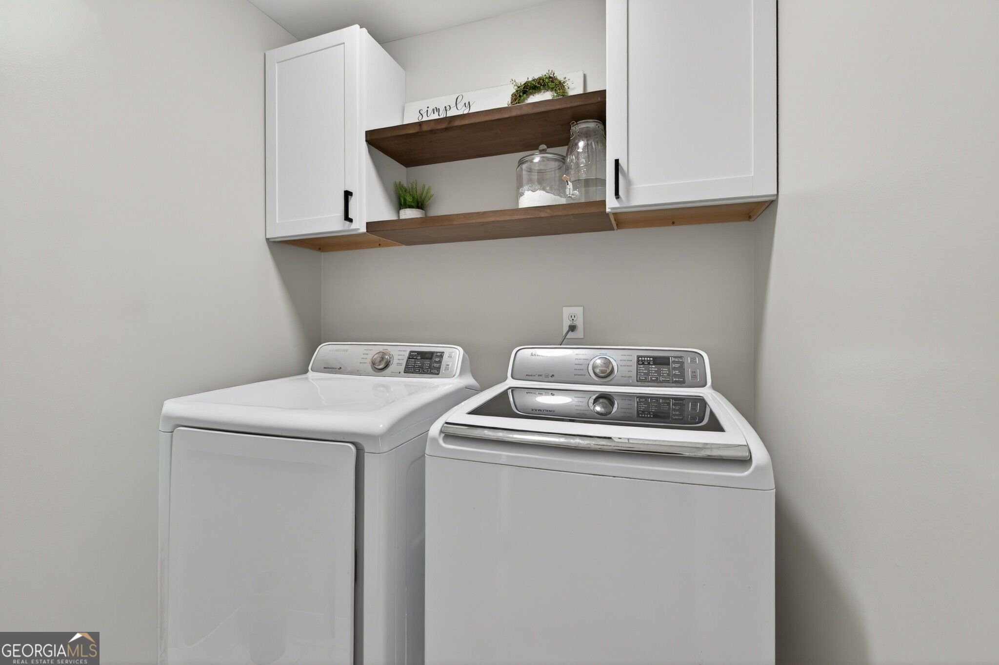 16 Stratford Lane Property Photo 34