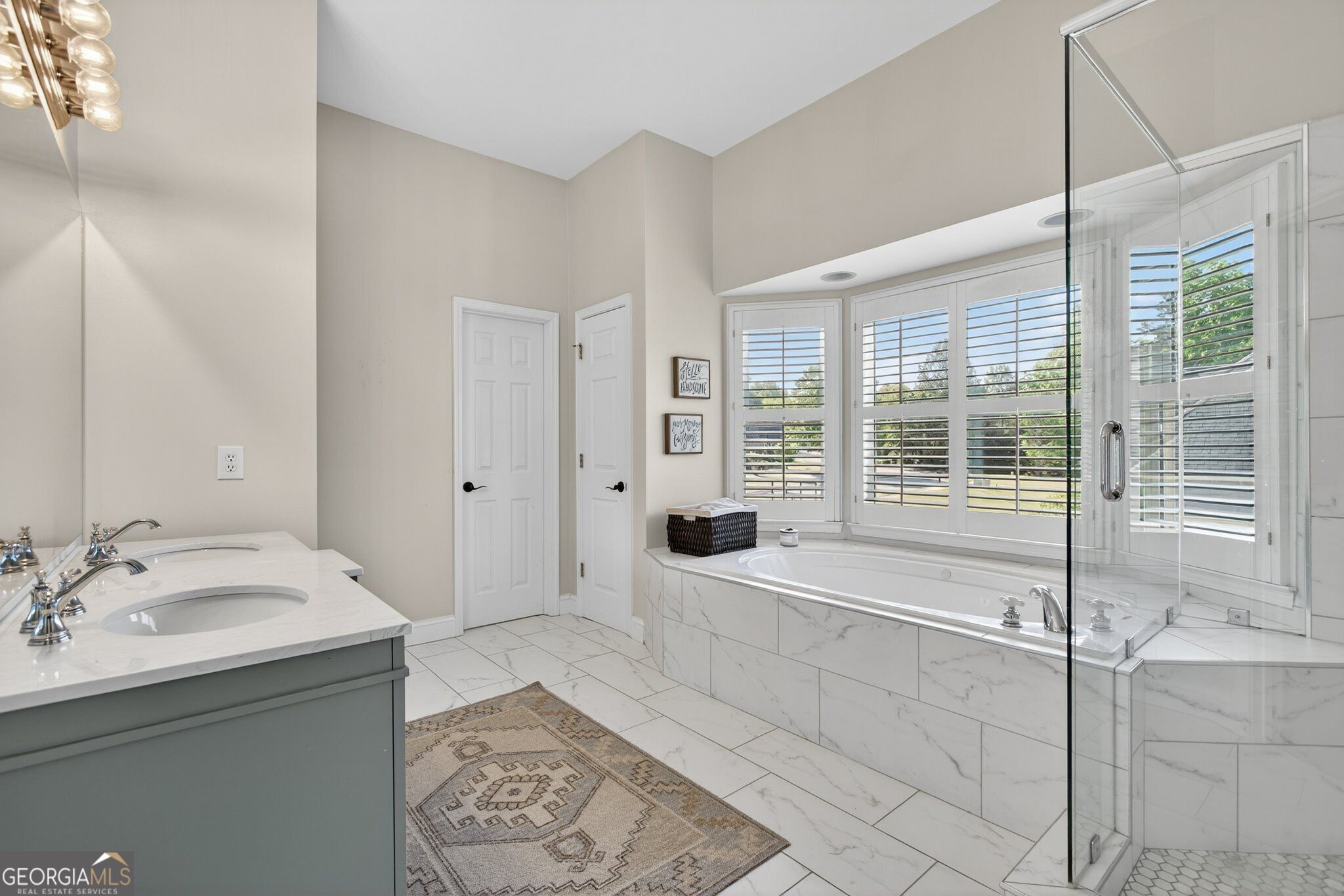 16 Stratford Lane Property Photo 45