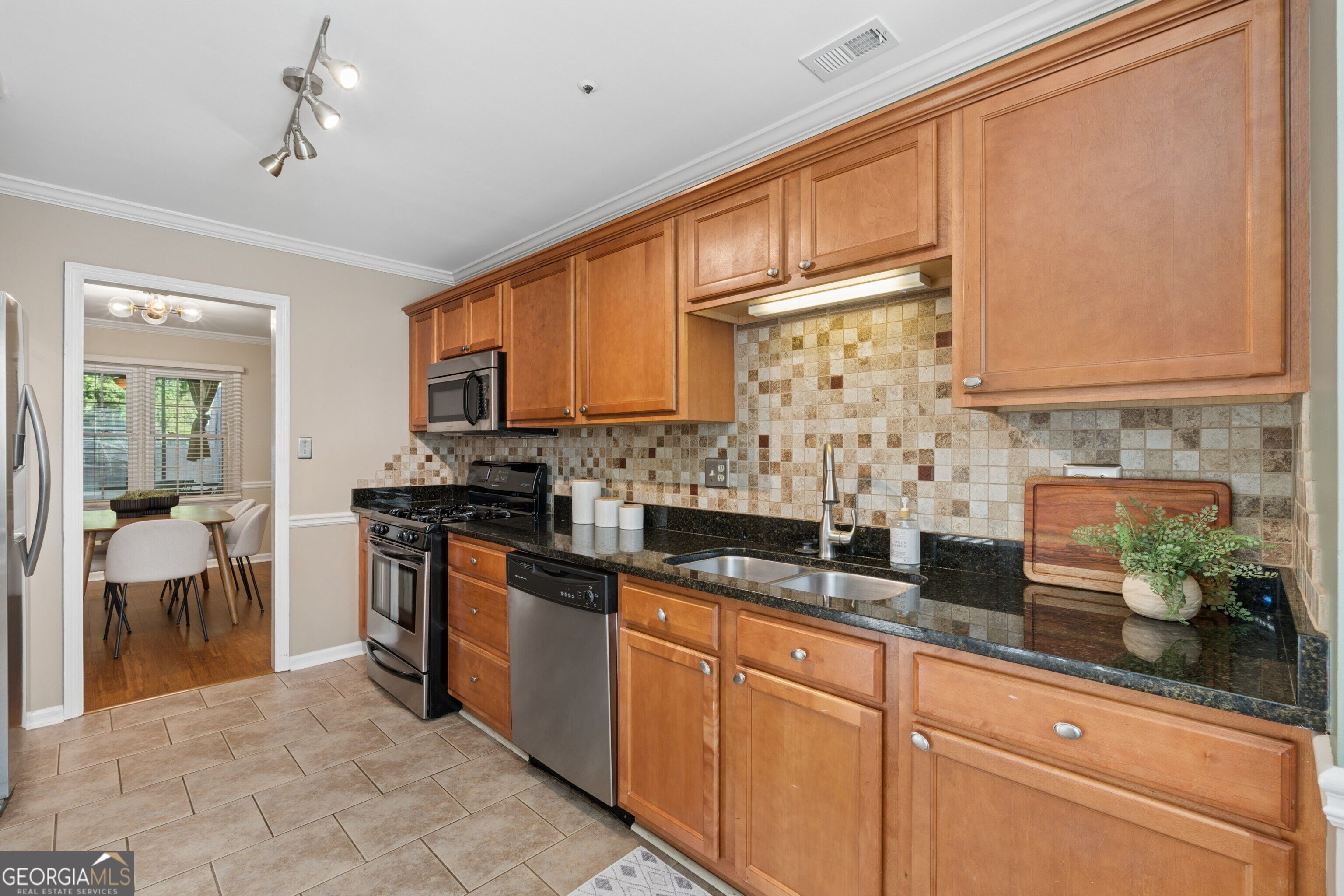 597 Saint James Walk Se Property Photo 11